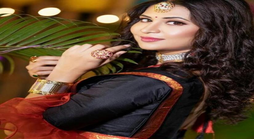 Parineeta Borthakur enjoys a reunion with school friends
