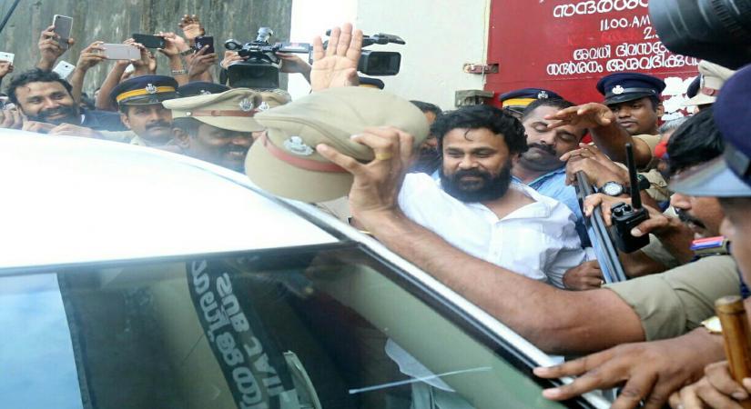 Day before actor Dileep's anticipatory bail plea hearing, Kerala Police at his house