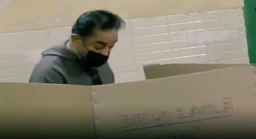 Kamal Haasan casts his vote in TN local body elections.