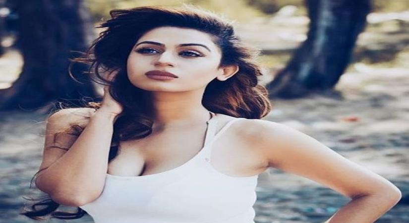 For Kenisha Awasthi viciously trolled by Raftaar fans