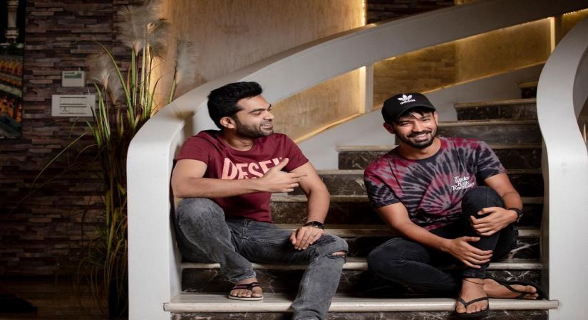 Actor Mahat Raghavendra, Sibi Sathyaraj among those who greet Simbu on birthday.
