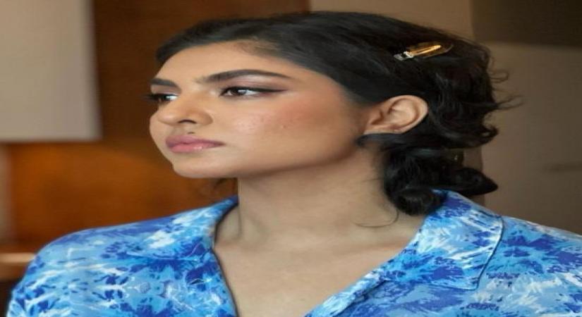 Producer Rajkumar - actress Sripriya's daughter Sneha to wed banker Anmol Sharma in London on Feb 6.