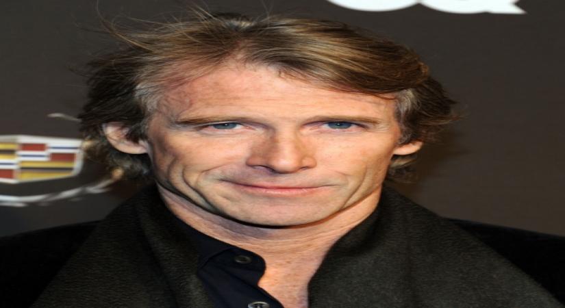 Michael Bay recalls Bruce Willis' attempt to Break into a NASA space shuttle(IMDB)