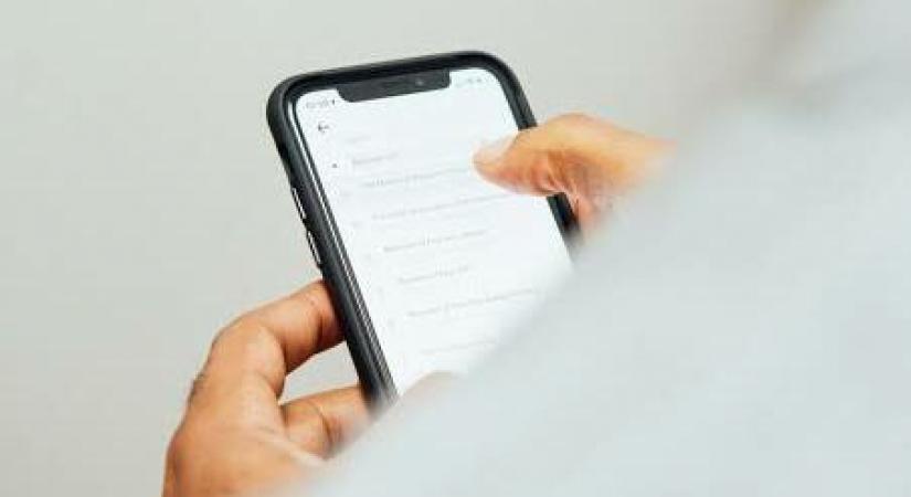 Smartphones drive OTT streaming explosion in India, 5G to be game-changer