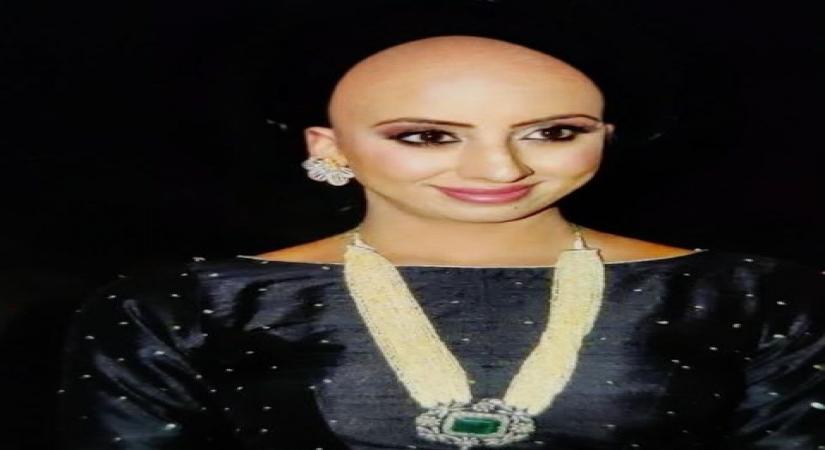 Actress Sanjjana Galrani donates her hair as an offering of thanksgiving
