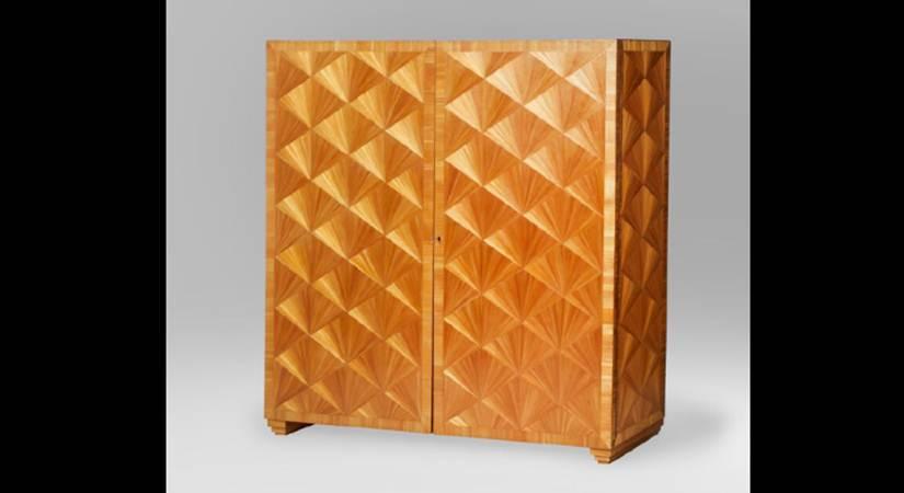 IMPORTANT CABINET, CIRCA 1925 executed by Chanaux & Pelletier, Paris straw marquetry, iridescent yellow peroba, avodire