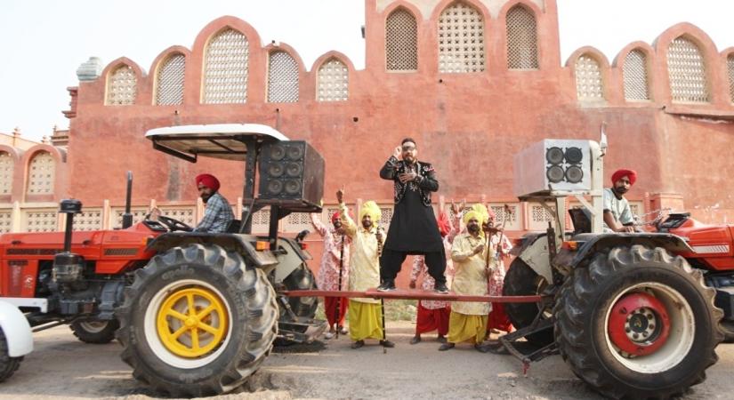 Mika Singh.