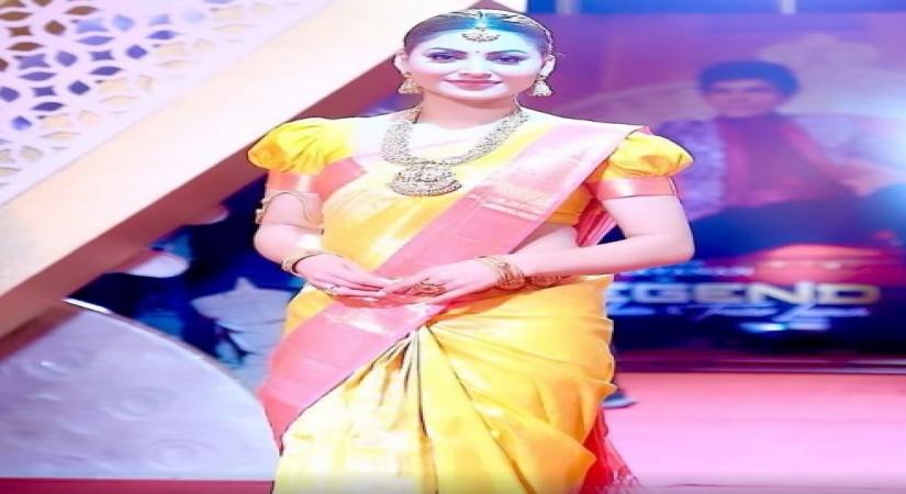 Urvashi Rautela talks about her pan-India debut film 'The Legend'.(photo:instagram)