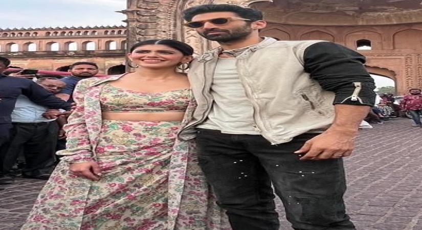 Aditya Roy Kapur, Sanjana Sanghi