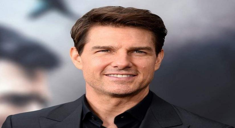 Tom Cruise stuns couple as he interrupts their casual hike