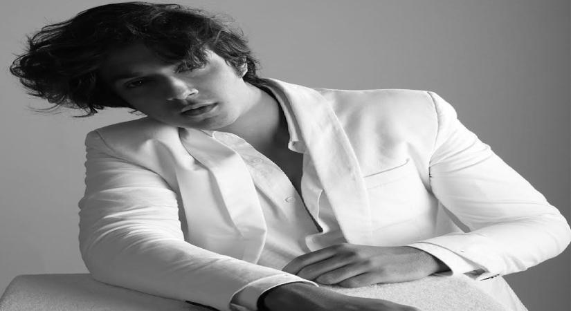 'Dilli Ki Ladki' fame Tanzeel Khan collaborates with Pakistani rapper Hashim Nawaz for 'Pasbaan'.