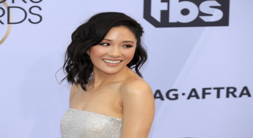 LOS ANGELES, Jan. 28, 2019 (Xinhua) -- Actress Constance Wu arrives for the 25th Annual Screen Actors Guild Awards at the Shrine Auditorium in Los Angeles, the United States on Jan. 27, 2019. (Xinhua/Li Ying/IANS)