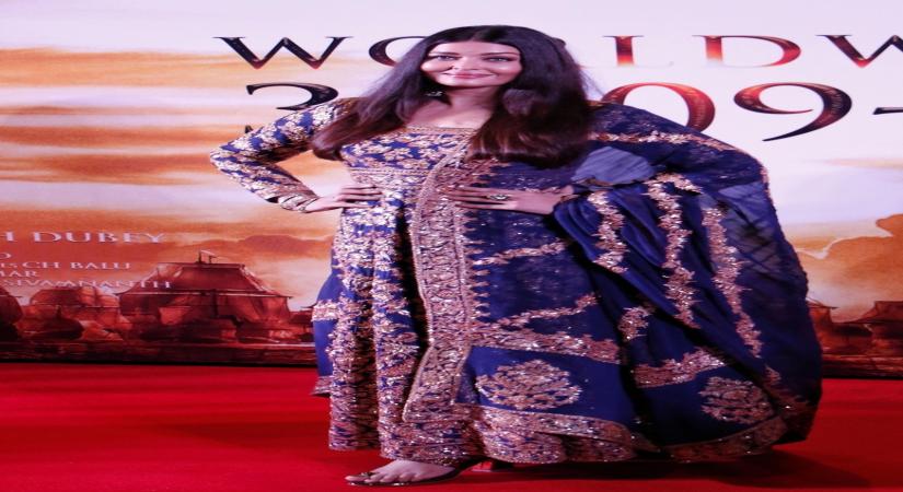 Delhi:Bollywood Actress Aishwarya Rai Bachchan poses during the promotional event for her upcoming film PS-1 in New Delhi on Monday September 26,2022 (Photo: Wasim Sarvar/IANS)