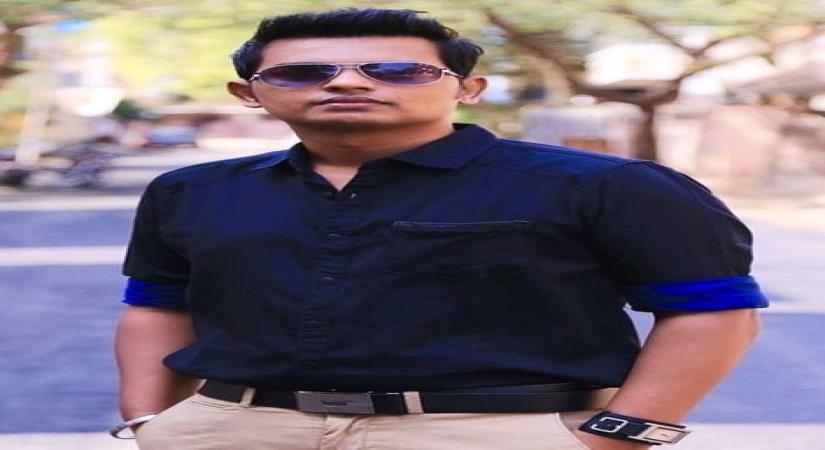 'Uriyadi' Vijaykumar wraps up shooting for his film in 62 days.