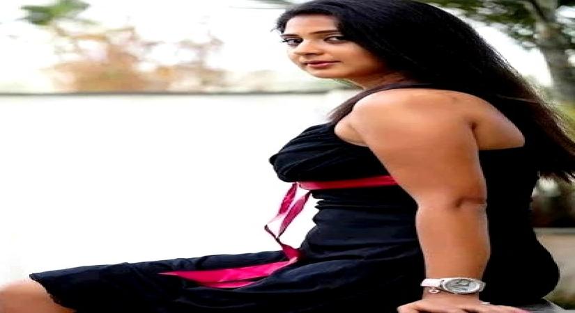 It's me against me, says actress Kaniha.