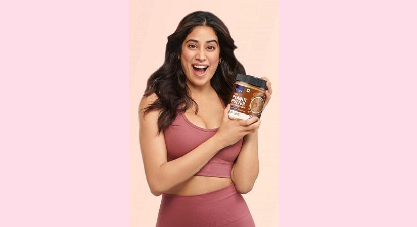 Saffola FITTIFY launches "Health Ko Rakho FIT-FIT-FITTIFY" campaign with actress Janhvi Kapoor