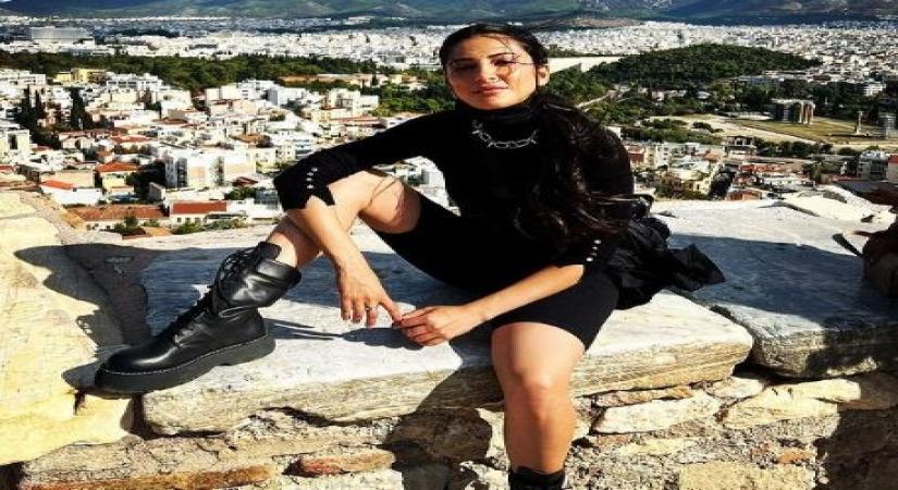 I'm thankful to be able to travel, make art, meet lovely people, says  Shruti Haasan