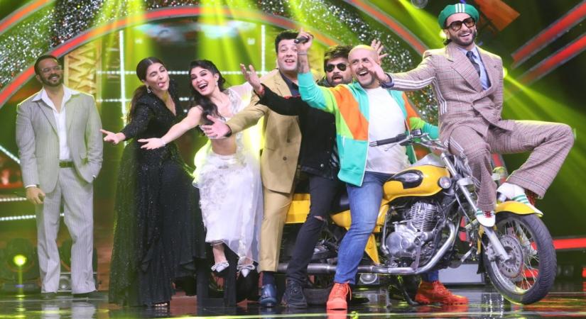 Vishal reveals Anushka Manchanda, not Sunidhi, sang 'Golmaal' title track.