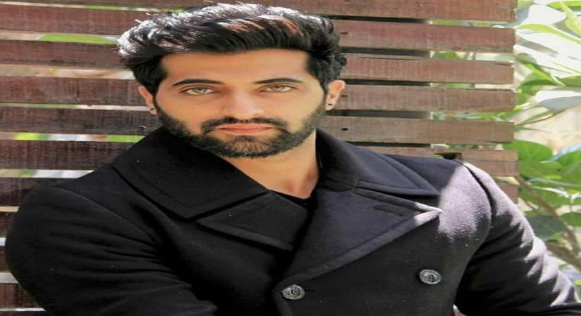 Akshay Oberoi.