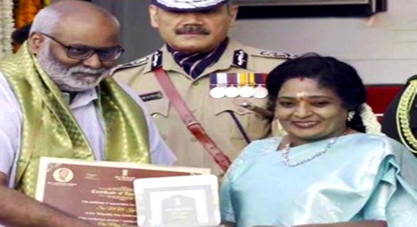 Keeravaani, Chandrabose felicitated by Telangana governor.(photo;Twitter)