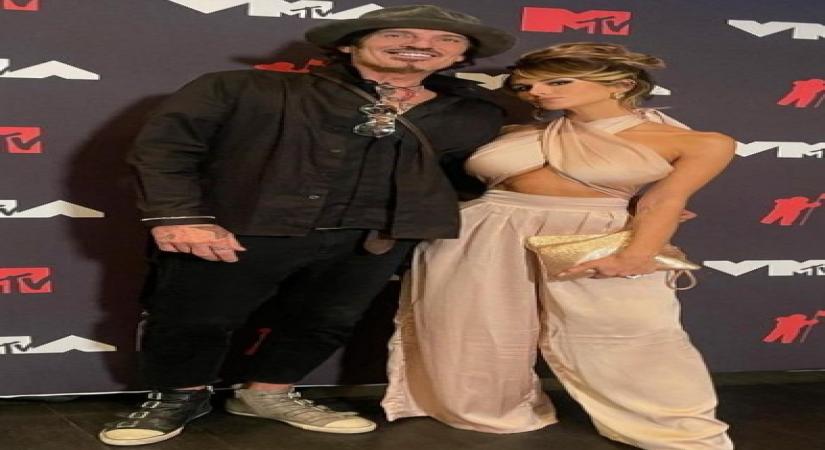 Tommy Lee's wife takes dig at Pam Anderson after 'annoying marriage' remark.(photo:Instagram)