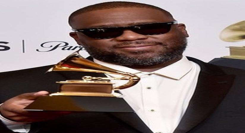 Chris Brown throws a temper tantrum after Robert Glasper's Grammy win.(photo:Twitter)