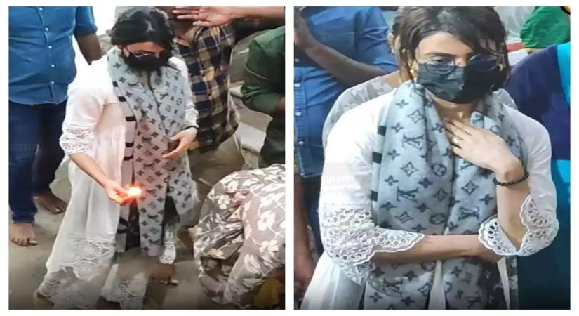 Samantha climbs 600 steps barefoot, prays to Palani Murugan