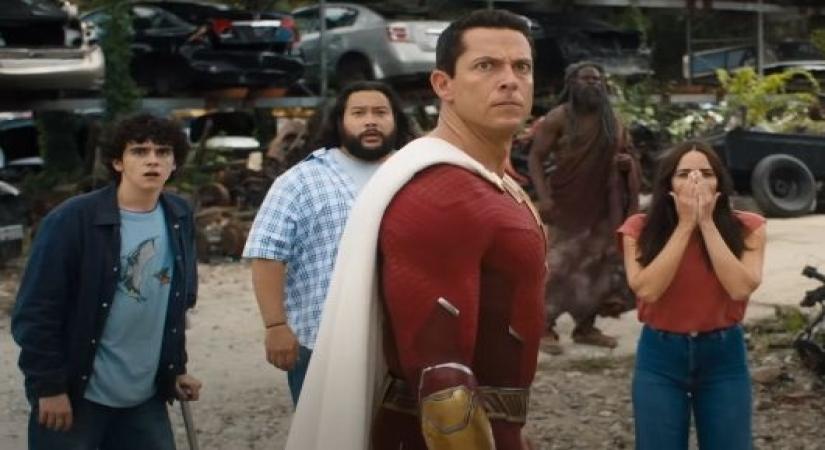 'Shazam!' director says Zachary Levi's superhero could survive DC Universe overhaul