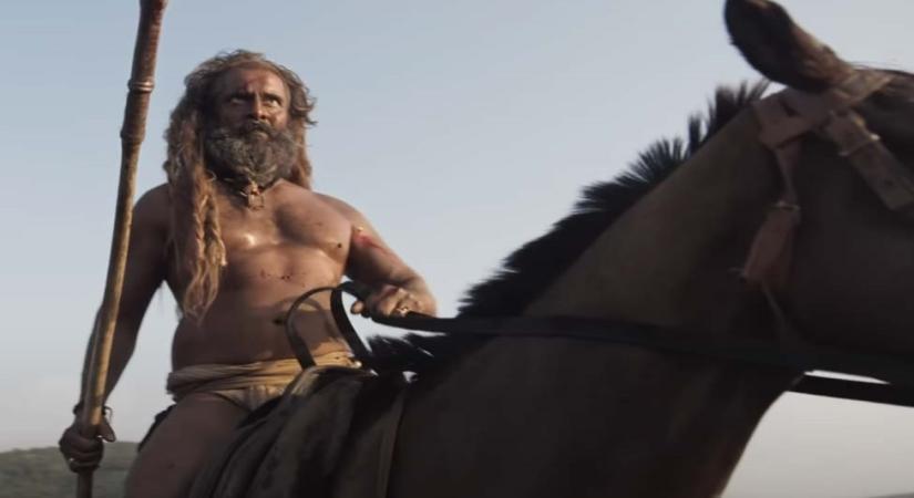 Makers of 'Thangalaan' release glimpses of Chiyaan Vikram from it on his b'day