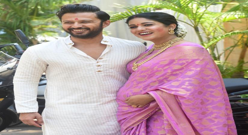 Mumbai : Actors Vatsal Sheth and Ishita Dutta pose for photos during their baby shower ceremony at Juhu Gymkhana, in Mumbai on Sunday, May 14, 2023. (Photo:Sanjay Tiwari/IANS)