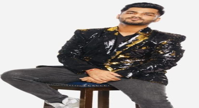 'Sun Sajni' singer Piyush Mehroliyaa