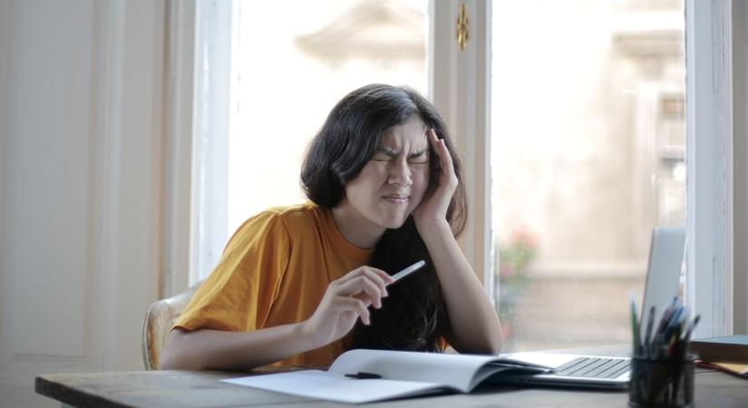 10 practical tips for managing stress in college