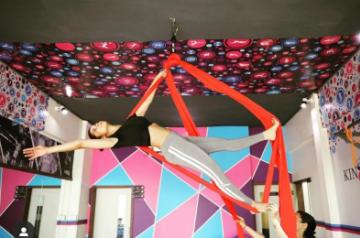 Actress Jenifer Winget, who wooed the audience with her negative character of Maya in the show "Beyhadh", is all set to come up with its second season. And for the show's promo, she recently performed an aerial act.