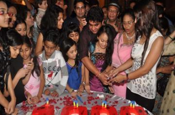  Celebs at the celebrations of 1000 episodes of Star Plus Yeh Rishta Kya Kehlata Hai at Filmcity in Mumbai 