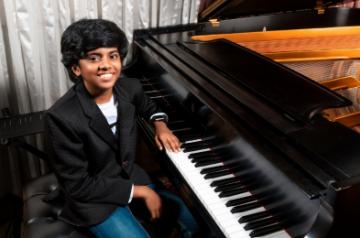 Child prodigy pianist Lydian Nadhaswaram enjoyed meeting Ellen Degeneres, and says the comedian-host was very kind and encouraged him a lot.