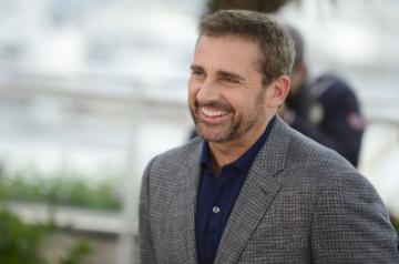 CANNES, May 19, 2014 (Xinhua) -- U.S. actor Steve Carell poses during the photocall for 'Foxcatcher' at the 67th Cannes Film Festival in Cannes, France, May 19, 2014. The movie is presented in the Official Competition of the festival which runs from May 14 to 25. (Xinhua/Ye Pingfan/IANS)