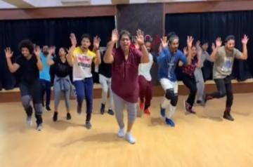 Choreographer Ganesh Acharya, known for his work in films like "Bodyguard" and "Singham", has made many actors dance to his steps. He has now taken to social media to post his version of songs "Choodiyan", featuring actor Jackky Bhagnani, and "Jai Jai Shivshankar" from "War", starring Hrithik Roshan and Tiger Shroff.