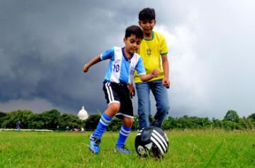 Adolescents who play contact sports, including football, are no more likely to experience cognitive impairment, depression or suicidal thoughts in early adulthood than their peers, says a new study. (Photo: Kuntal Chakrabarty/IANS)