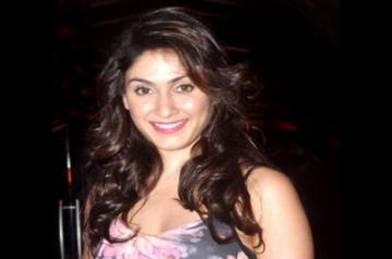 Actress Manjari Fadnnis.