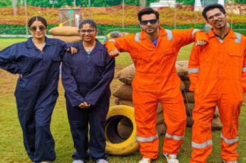 Actors Janhvi Kapoor and Varun Dhawan.