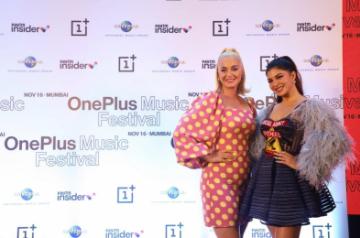 Singer Katy Perry and actress Jacqueline Fernandez at a press conference.