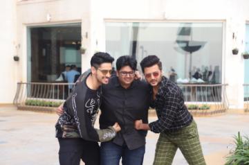 Mumbai: Actors Sidharth Malhotra and Riteish Deshmukh with director Milap Zaveri during a programme organised to promote "Marjaavaan" in Mumbai on Nov 13, 2019. (Photo: IANS)