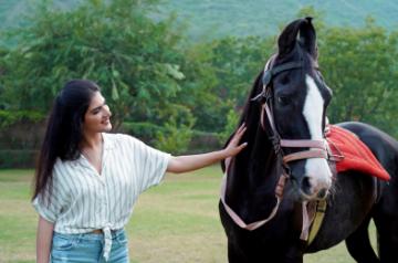 Actress Charu Kashyap enjoys horse riding and doesn't see it as  a "macho sport". She says women riding a horse look sexy and attractive. The actress has taken horse riding training and whenever she gets the time, she rides a horse.