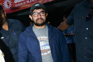 Mumbai: Actor Aamir Khan seen outside a theatre, in Mumbai's Juhu, on May 23, 2019. (Photo: IANS)