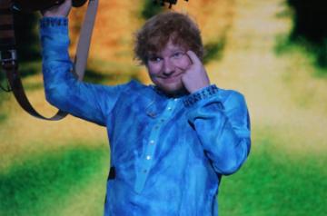Mumbai: International Singer Ed Sheeran performs during his concert "Divide Tour" in Mumbai on Nov 19, 2017. (Photo:IANS)