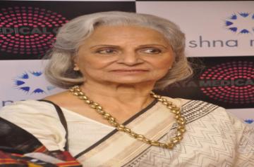 Mumbai: Actress Waheeda Rehman at Designer Krishna Mehta's store in association with Tata Medical Center  in Mumbai, on July 10, 2015. (Photo: IANS)