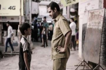 Actor Sharib Hashmi of "Filmistaan" fame says his latest short film "Soch" gives an important social message and also portrays a sense of understanding between a father and his child beautifully. Directed by Ashish Wagh, "Soch" is based on the life of a kid whose father is a trash collector.