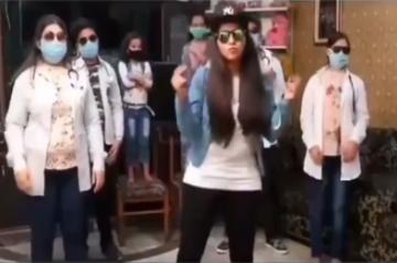 Dhinchak Pooja.