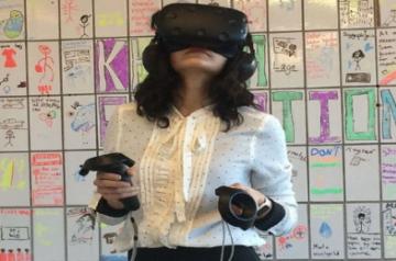When Taapsee tried VR for the first time.