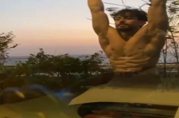 Mumbai, April 10 (IANS) Action star Tiger Shroff has always been synonymous fitness and body flexibility. The actor keeps entertaining fans by sharing videos of workout and stunts. In his latest videoposted on Friday, Tiger flaunts his first double landing, and he sure does it effortlessly!
